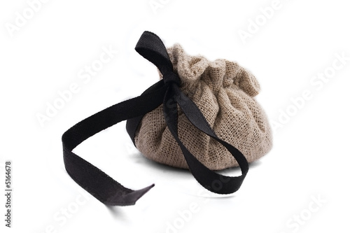 Small bag with a rope and some granulas inside