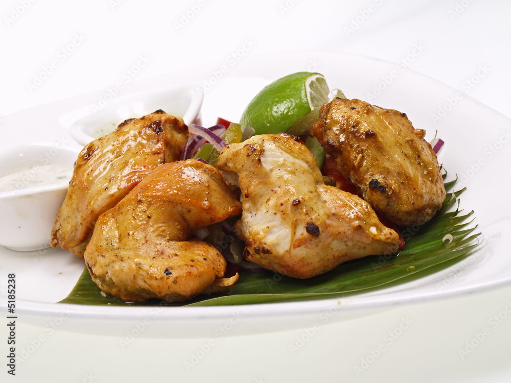 indisches tandoori hühnchen tikka Stock Photo | Adobe Stock