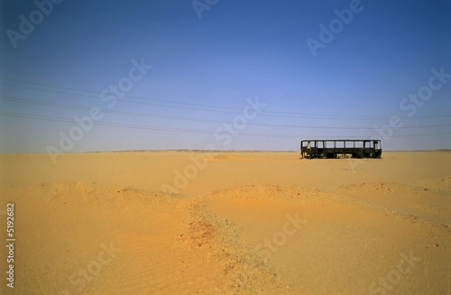 Bus in Wüste photo