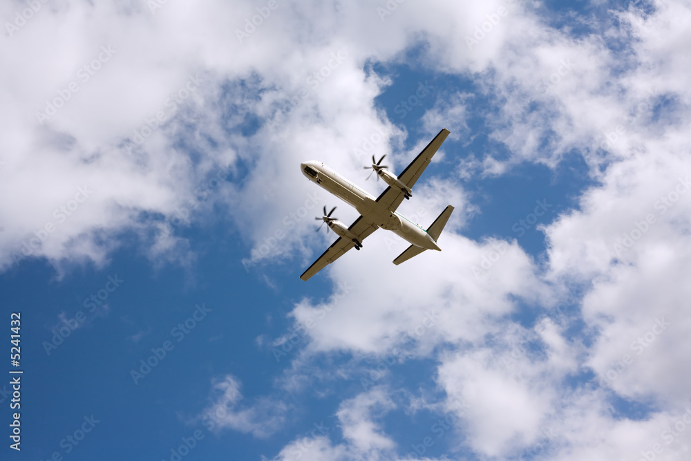 Fototapeta premium airplane taking off