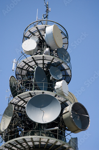 Telecommunications tower