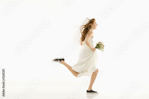 Photography Running bride.