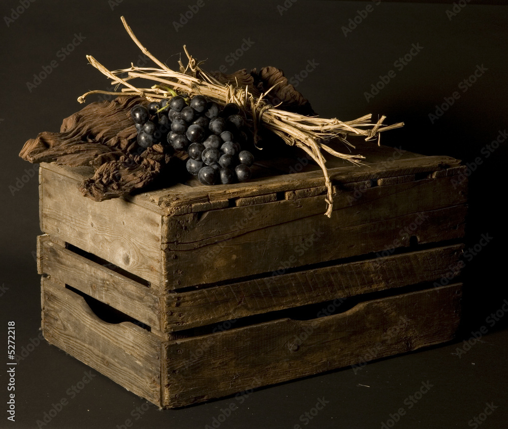 caisse et raisin