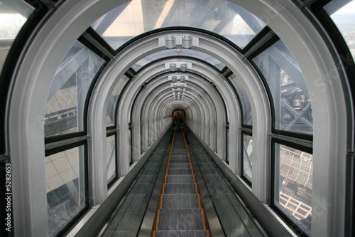 Escalera moderna, Japon