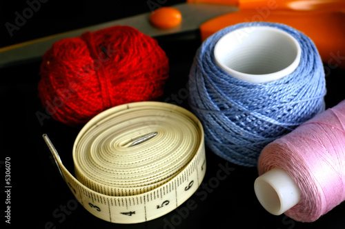 Yarn, measuring tape, scissors