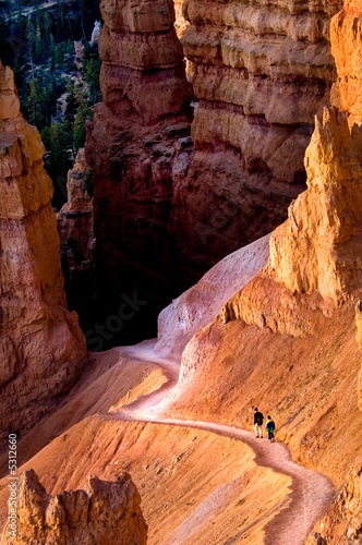 Two hikers on the trail in Bryce Canyon national park, Utah
