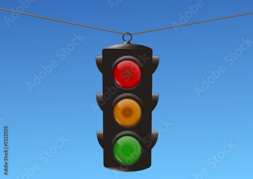 Feu tricolore suspendu éteint