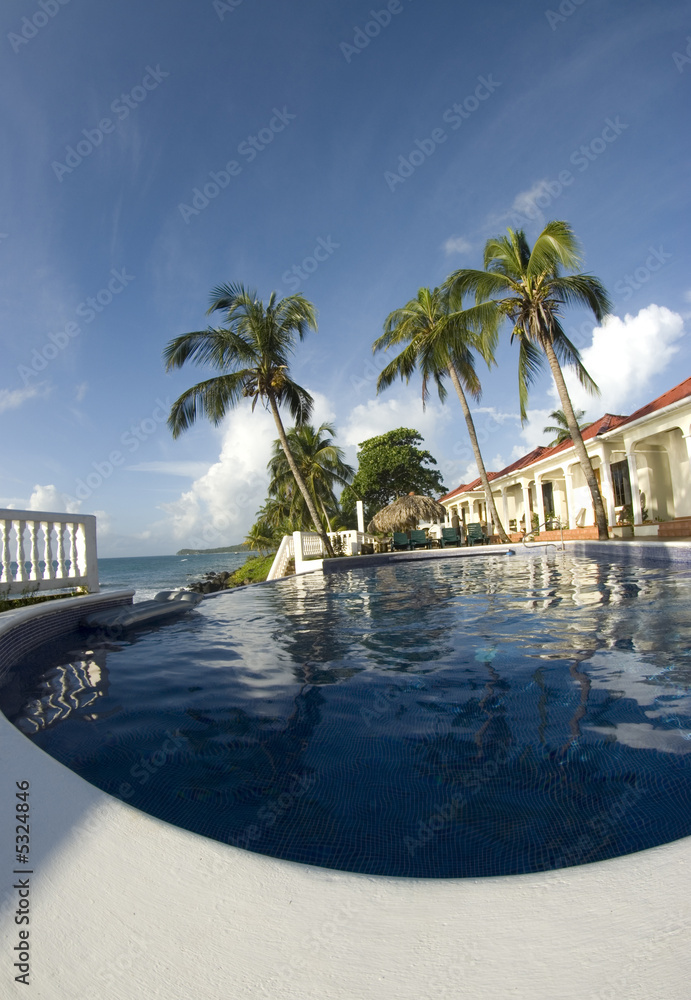 infinity swimming pool nicaragua
