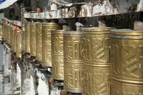 Obraz na płótnie Golden cylinders w salonie