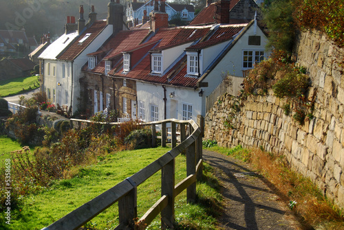 Canvas Print Picturesque cottages in Sandsend near Whitby