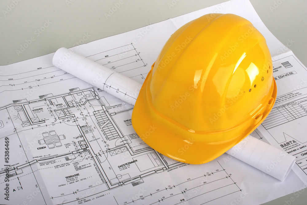 Bauplan mit Helm Bauplan mit Helm
