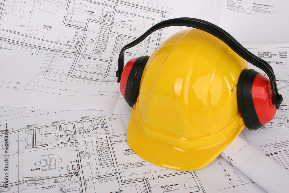 Bauplan mit Helm Bauplan mit Helm