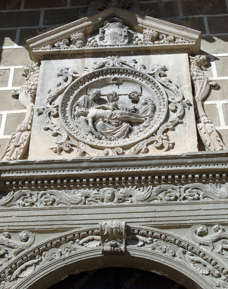 Detalle de piedra en la fahada de una Iglesia
