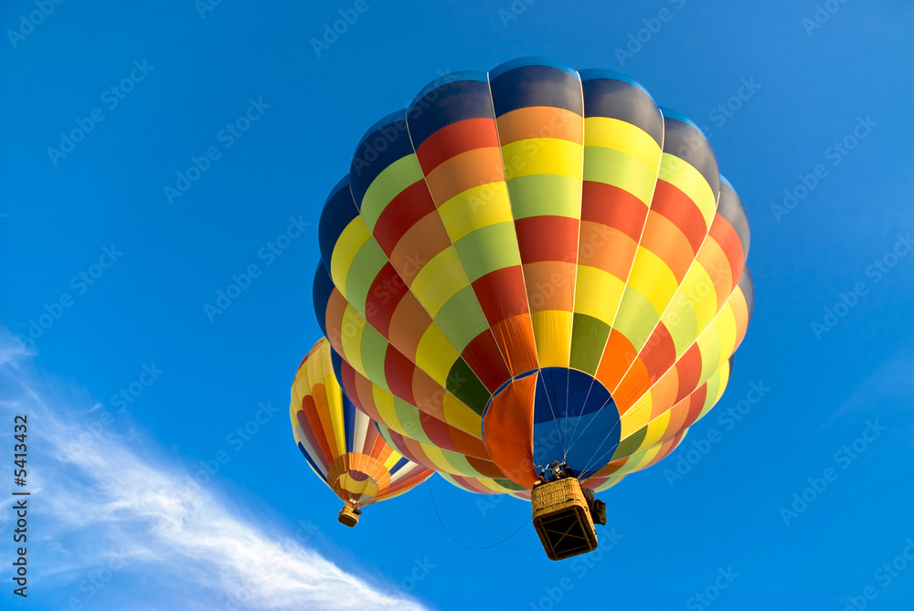 Naklejka premium hot air balloons in the sky