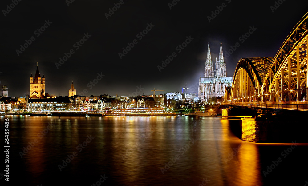 Fototapeta premium Köln bei Nacht
