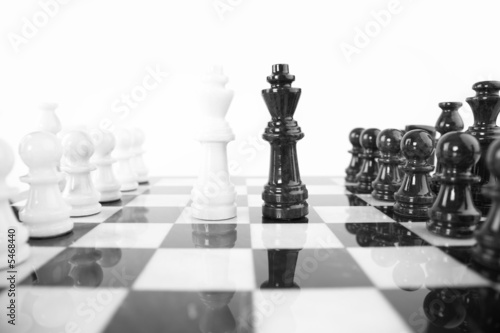 chess - kings head to head