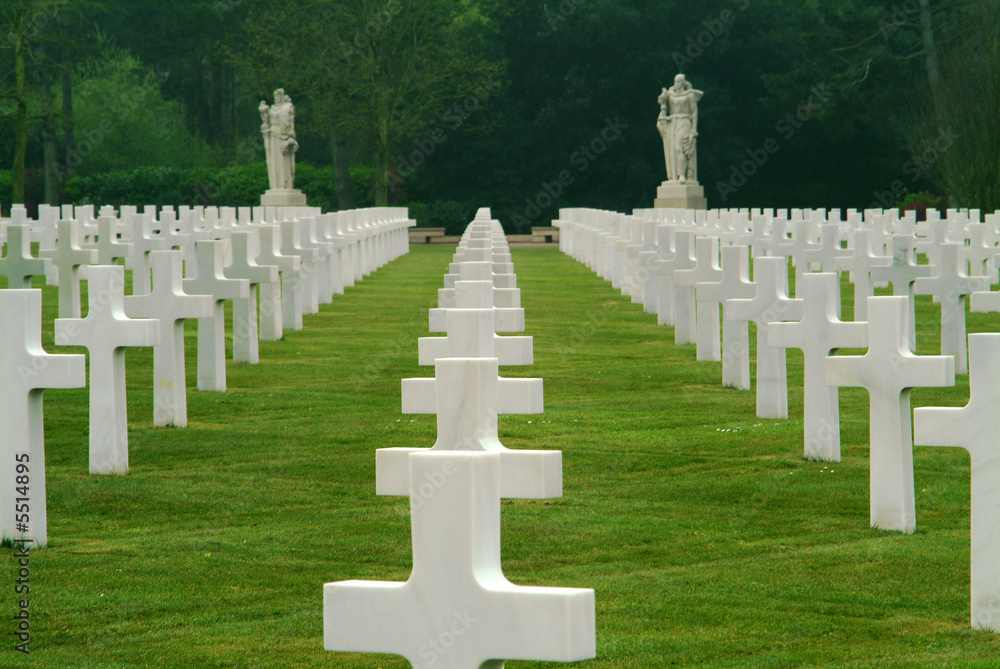 CIMETIERE MILITAIRE