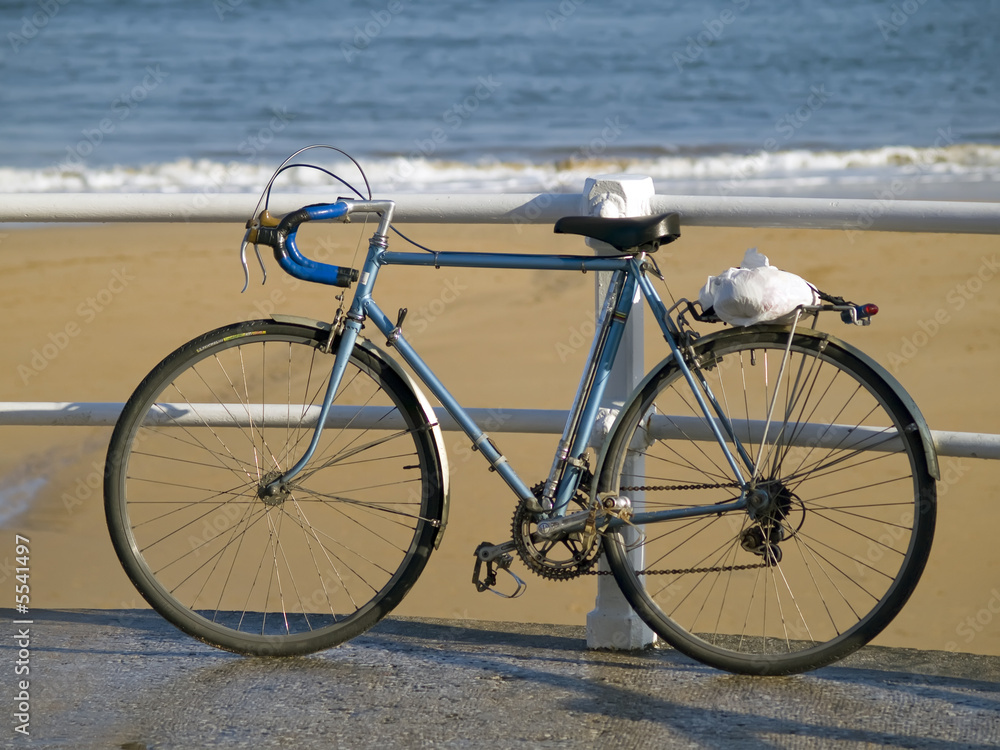 Bicicleta y barandilla