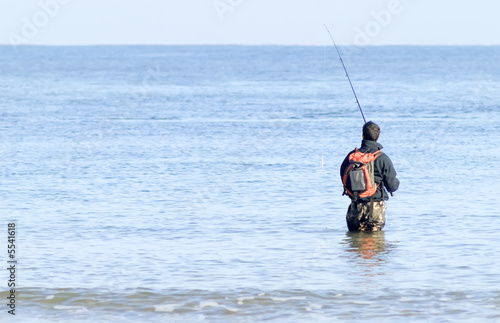 Pescador en el mar