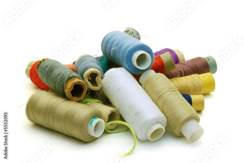 Many multi-coloured strings