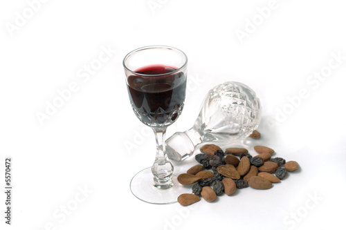 port almonds & raisins