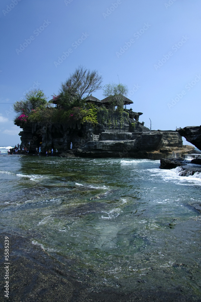 sea temple of tanah lot bali indonesia