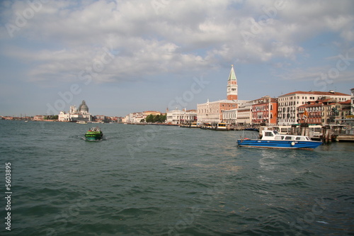 Venise depuis le canal