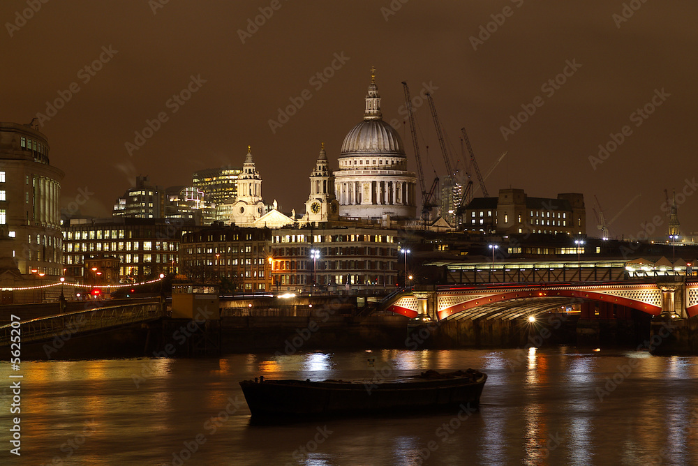 St Paul's Cathedral, London, at night.