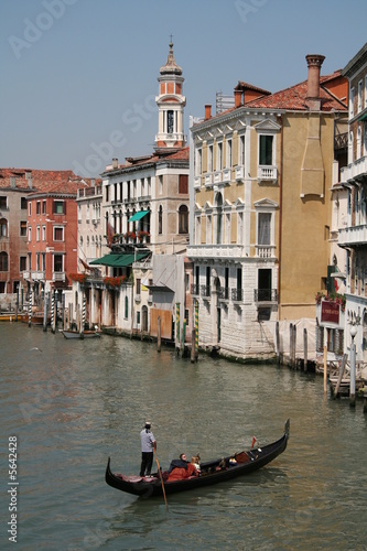 Gondole sur le grand canal de Venise