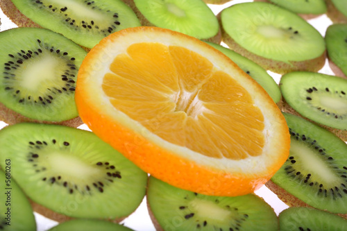 Orange and kiwi slices background