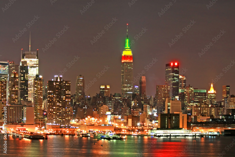 Obraz premium Manhattan Skyline at Christmas Eve