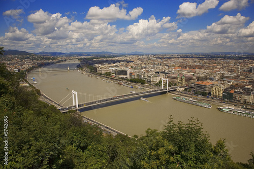 Photography budapest : danube et pont elisabeth