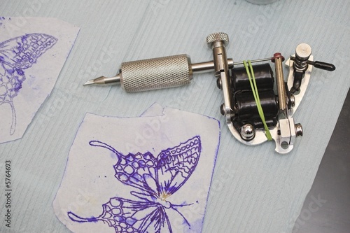 TATTOO GUN 5