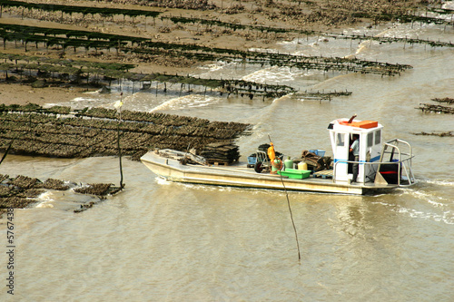 Barge d'ostréiculteur sur la Seudre, Charente Maritime France