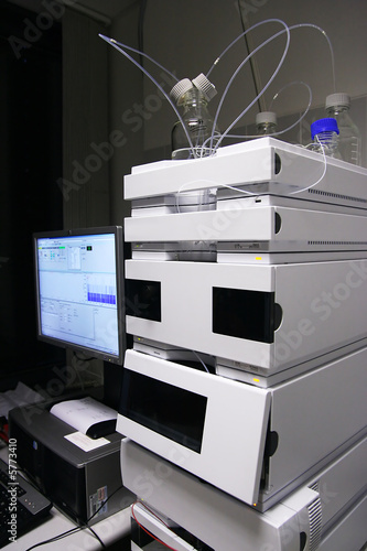 Chromatograph for High Performance Liquid Chromatography (HPLC)