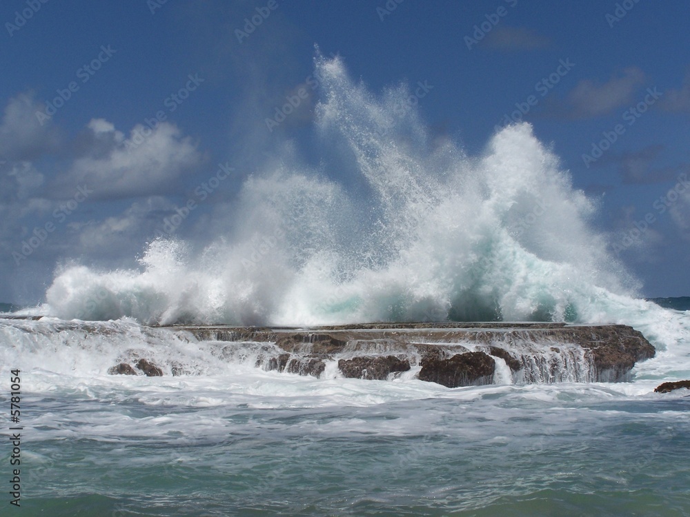Crashing waves Crashing waves