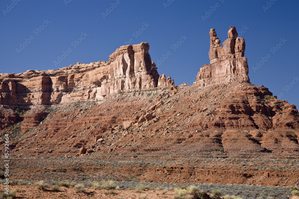 Pinnacles in Valley of the gods in Utah, USA (F) Pinnacles in Valley of the gods in Utah, USA (F)