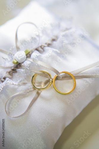 wedding rings