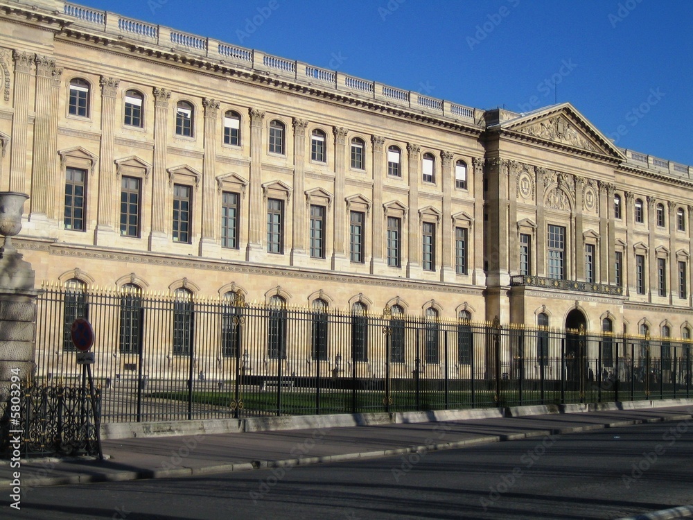 Fototapeta premium Le Louvre, Paris