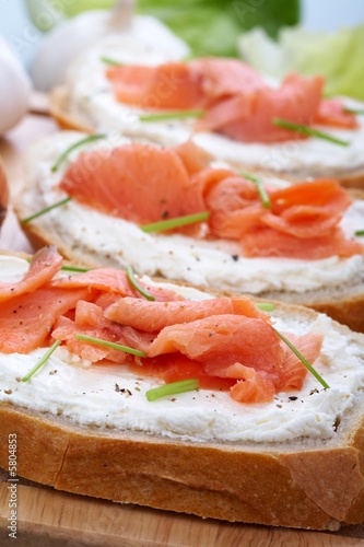 Smoked salmon with cream cheese