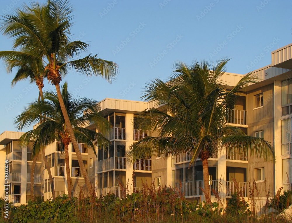 Fototapeta premium beautiful condo complex on the Florida beach