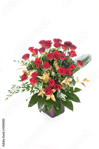 Fototapeta Naklejka Na Ścianę i Meble -  Red roses in vase
