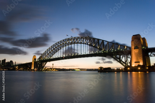Fototapeta Naklejka Na Ścianę i Meble -  Sydney Harbour Bridge At Dusk