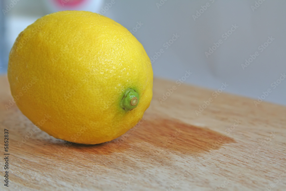solitary lemon