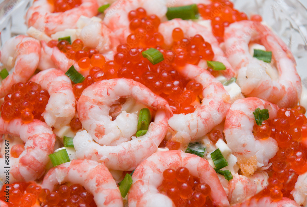 king tiger prawn with red roe and onion king tiger prawn with red roe and onion