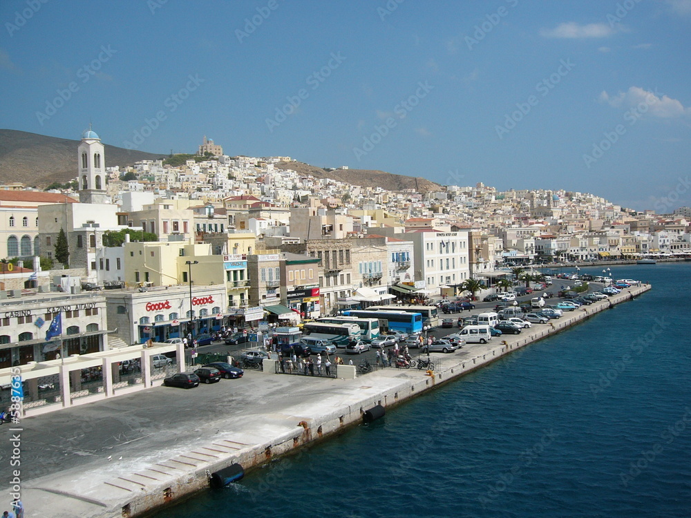 Port et ile de Paros, ile des Cyclades, Grèce