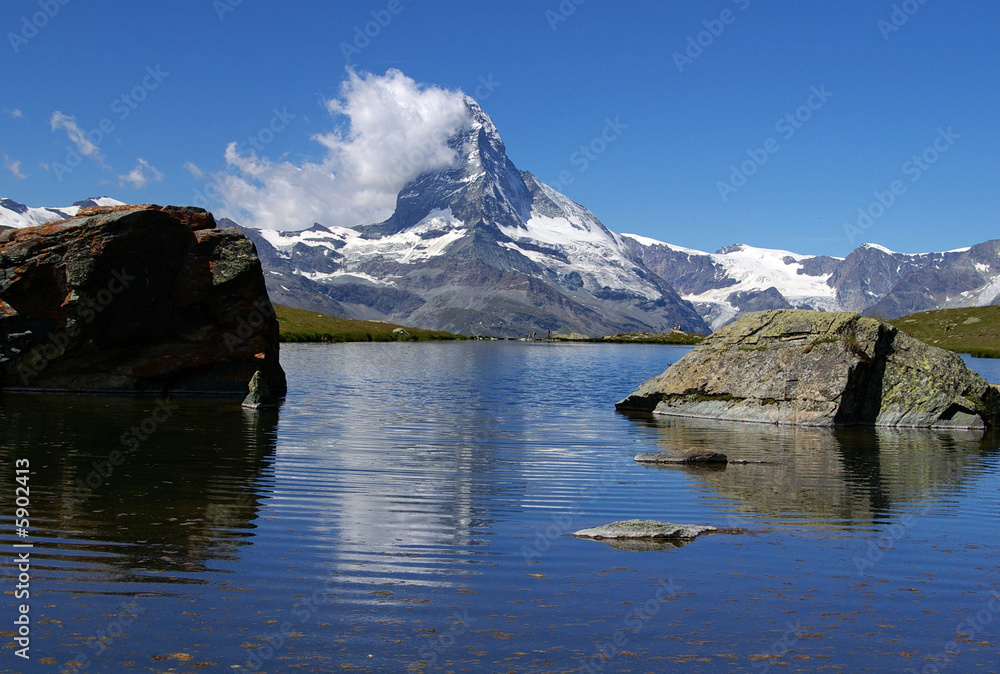 Hochgebirgssee  unterm Matterhorn