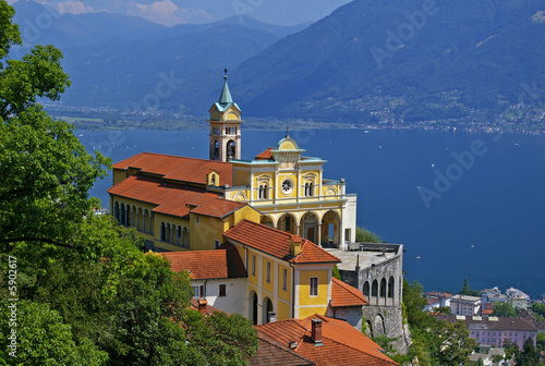 Kloster Madonna des Sasso - Tessin photo