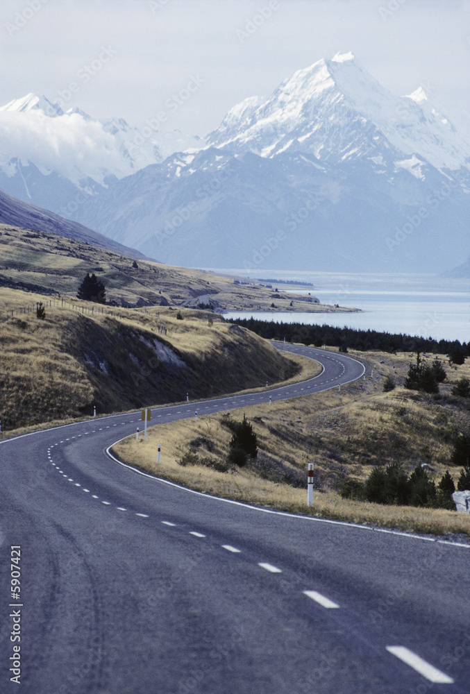 S curve road traaveling toward Mount Cook in New Zealand