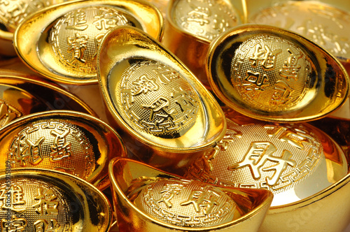 Valokuva Close up of chinese gold ingot ornaments